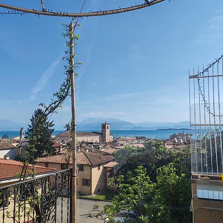 The Queen Tower Desenzano del Garda Exterior foto